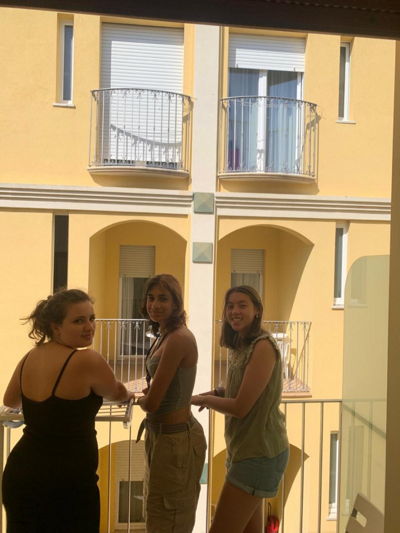 Italy 2023, Day 8: Misano: Roomies!