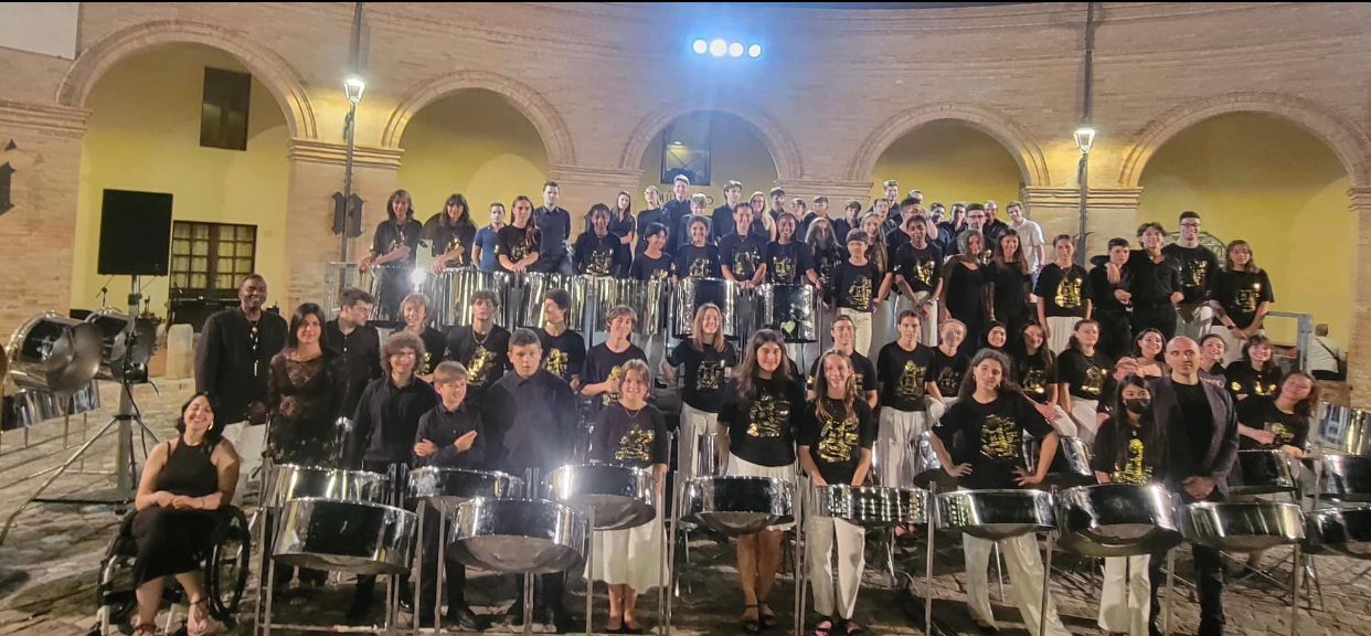 Piazza Maggiore – Italy: TASSO performance photo