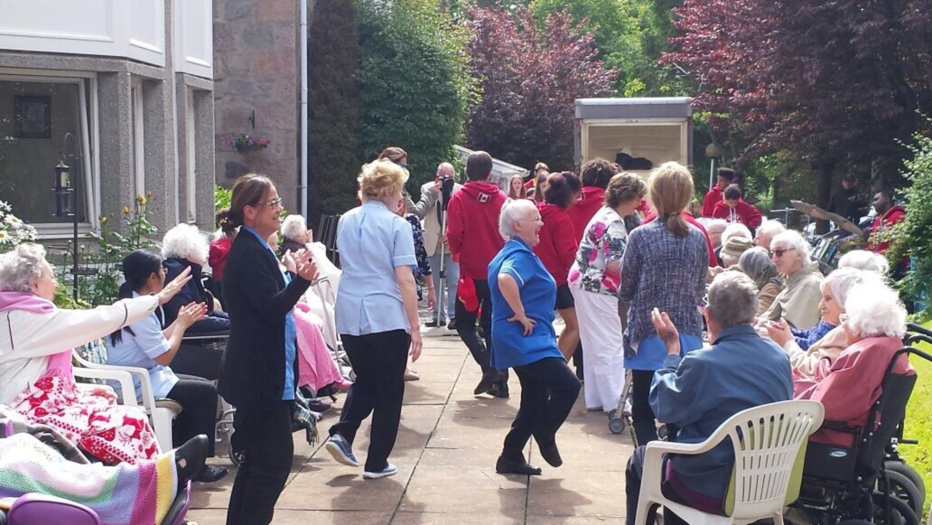 Scotland 2015: Hawkhill and Westhill Concerts: Hawkhill Performance