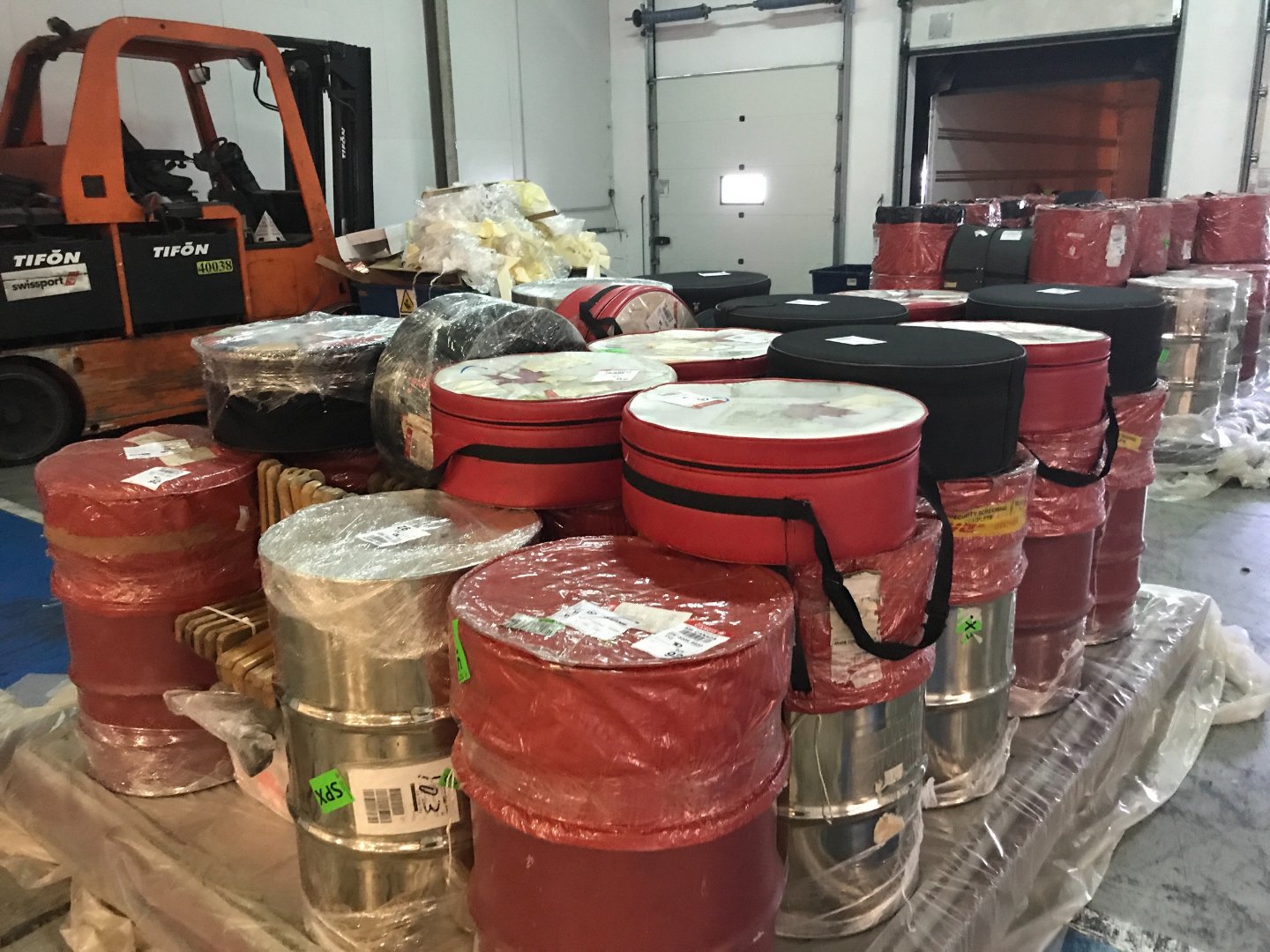 Spain 2019, Day 11: Flamenco: Shipping the Steelpans back to Toronto Canada