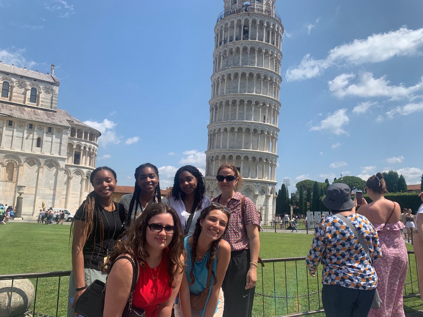 Italy 2023, Day 6: Pisa to Cremona: Smile! We’re in Pisa!